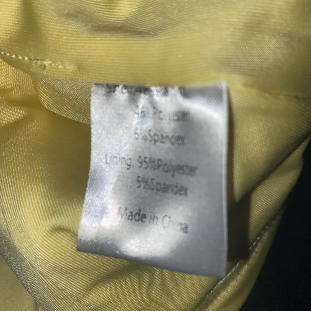 Spring Yellow Button Vest - Picture 6 of 6